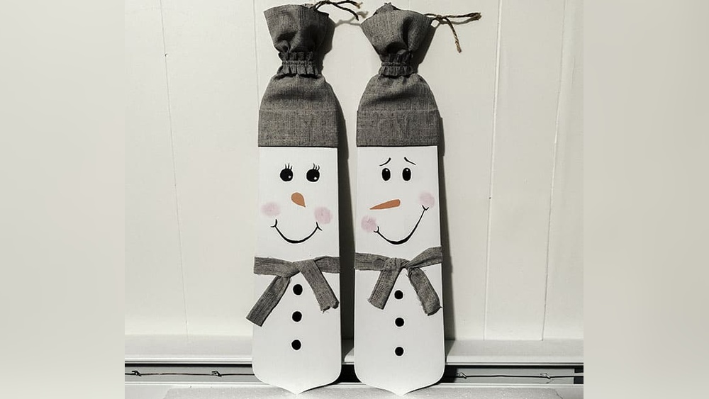 Painted Snowman on Wood Christmas Decoration Diy