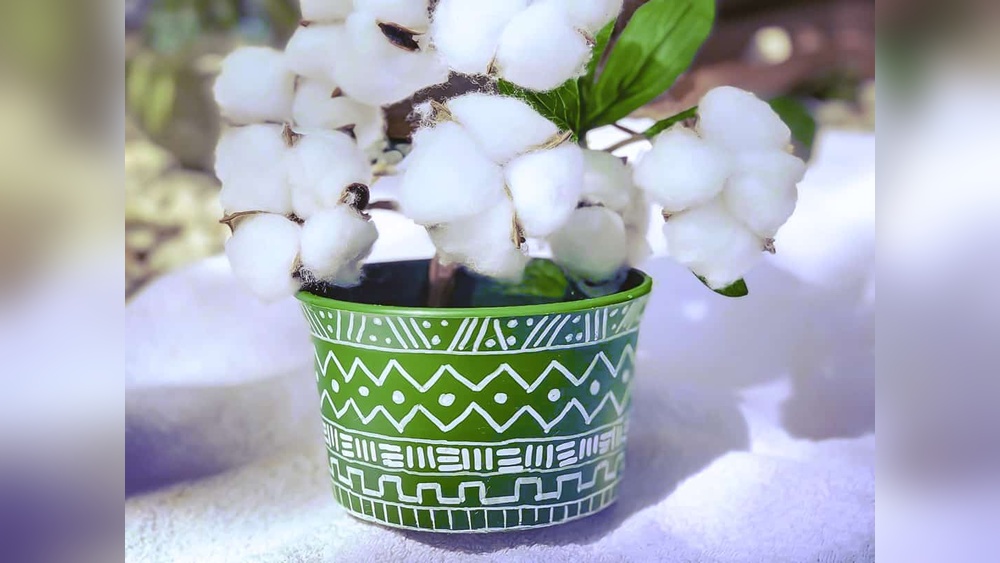 The Cutest Diy Idea of Painting Plastic Flower Pots
